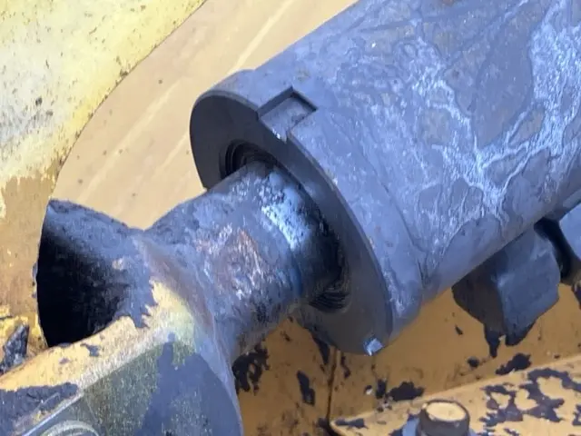 Xúc lật mini No.100 - 18