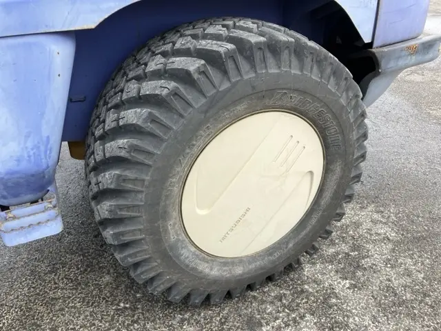 Xúc lật mini No.119 - 9