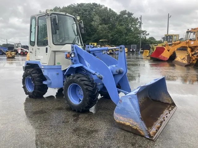 Xúc lật mini No.152