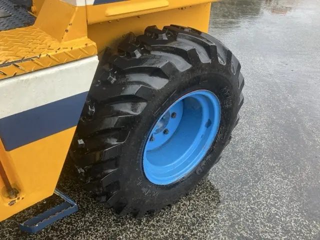 Xúc lật mini No.156 - 9