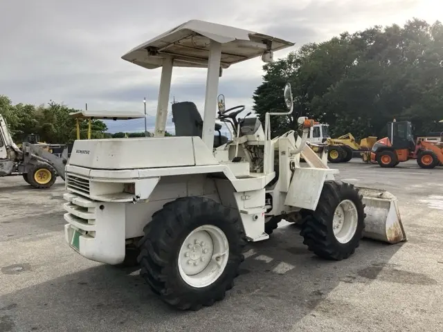 Xúc lật mini No.180 - 2
