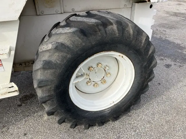 Xúc lật mini No.180 - 9