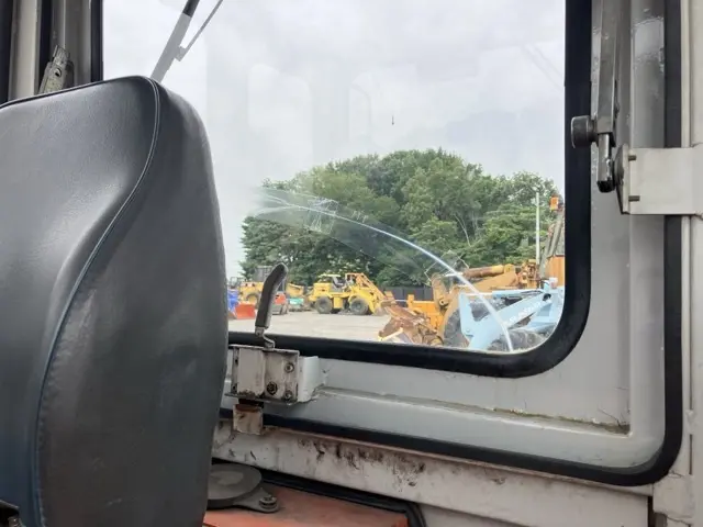 Xúc lật mini No.57 - 20