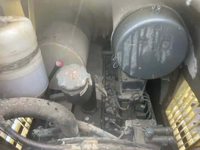 Xe ủi No.76 - 16
