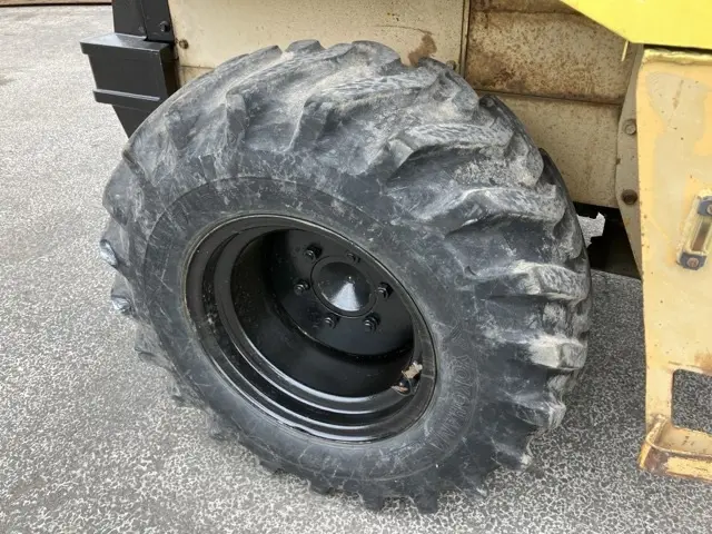 Xúc lật mini No.88 - 11