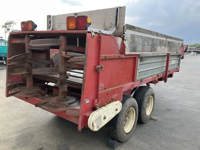 Máy rải phân A No.1512 - 2