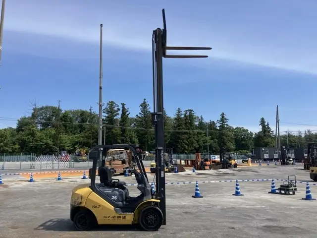 Xe nâng No.2019 - 16