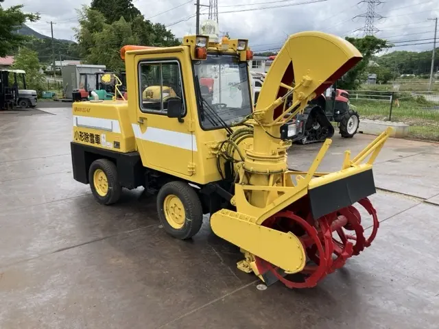 SNOW REMOVING MACHINE No.30001