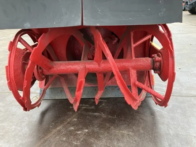 SNOW REMOVING MACHINE No.30001 - 8