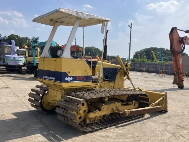 Xe ủi No.114 - 2