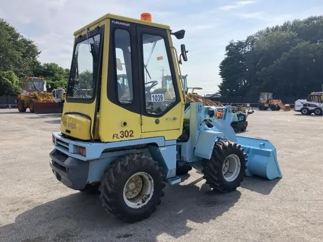 Xúc lật mini No.140 - 2
