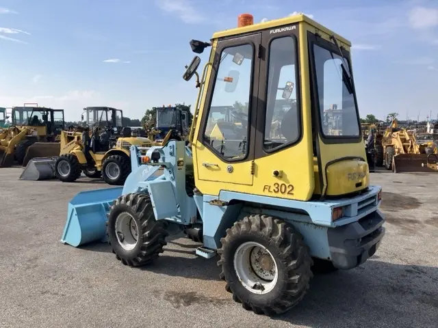 Xúc lật mini No.140 - 3