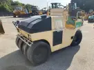 Xe lu lốp