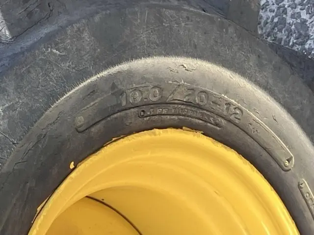 Xúc lật mini No.163 - 11