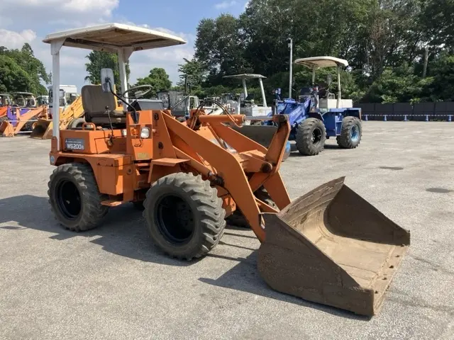 Xúc lật mini No.182
