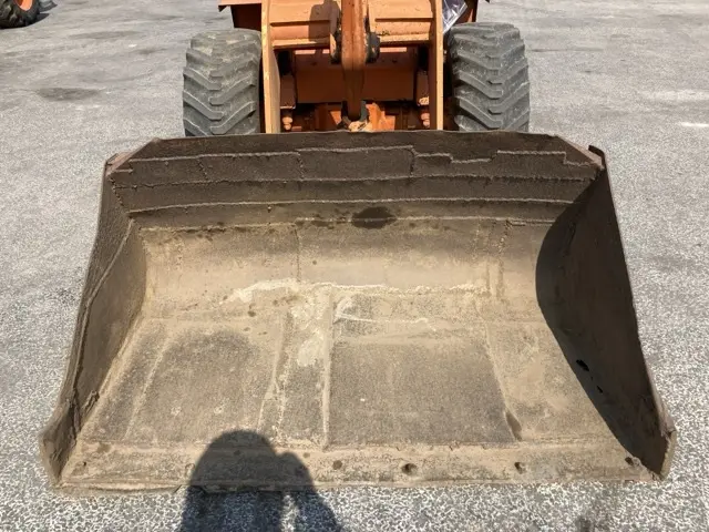 Xúc lật mini No.182 - 13