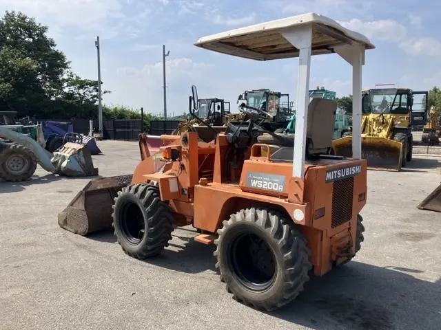 Xúc lật mini No.182 - 3