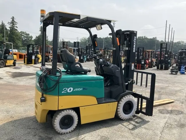 Xe nâng điện No.2032 - 2