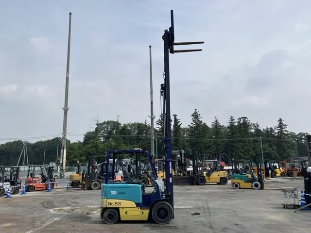 Xe nâng điện No.2035 - 15