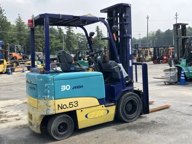 Xe nâng điện No.2035 - 2