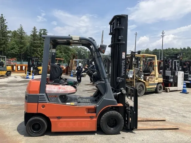 Xe nâng điện No.2042 - 15