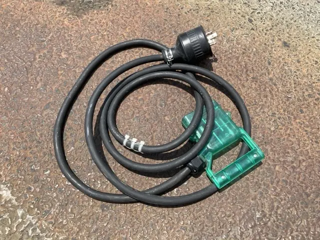 Xe nâng điện No.2042 - 21