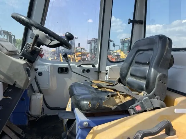 Xúc lật mini No.223 - 15