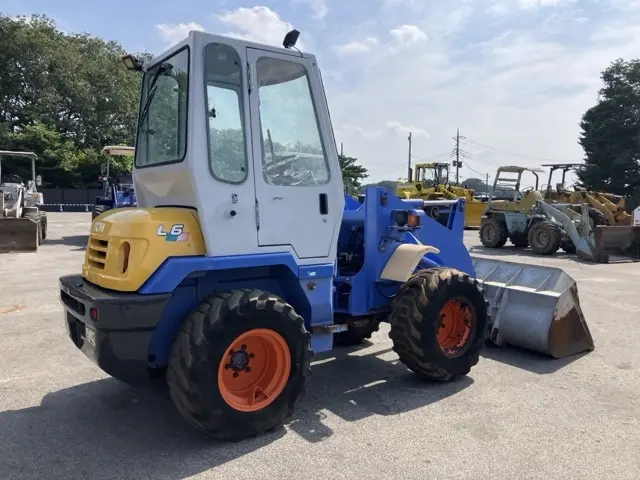 Xúc lật mini No.223 - 2