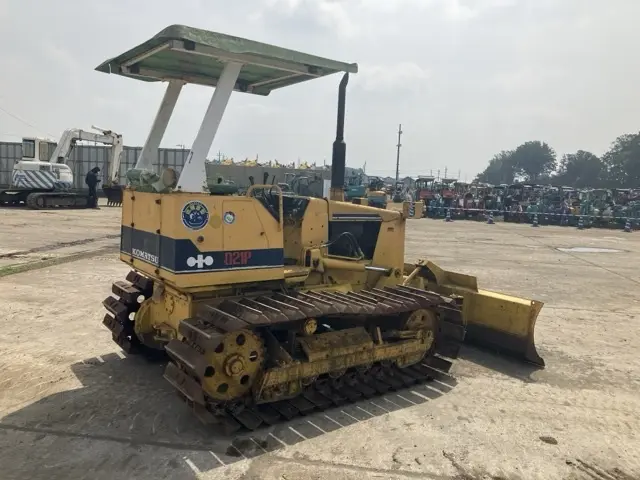 Xe ủi No.24 - 2