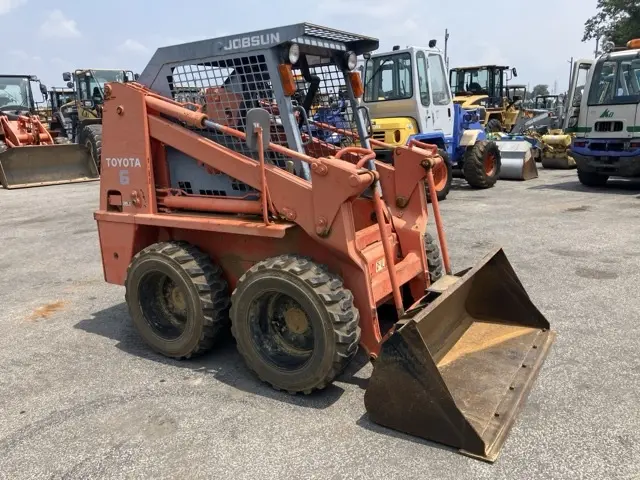 Xúc lật mini No.322