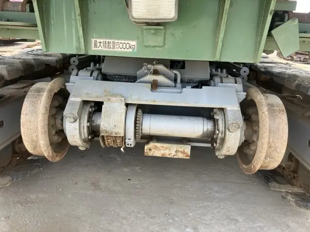 Xe ben xích No.496 - 16