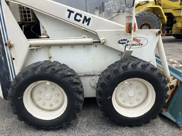 Xúc lật mini No.511 - 8