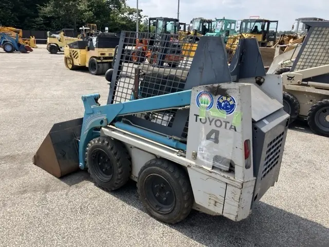 Xúc lật mini No.514 - 3