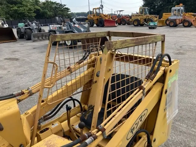 Xúc lật mini No.515 - 13