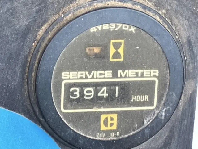 Xe ủi No.542 - 19