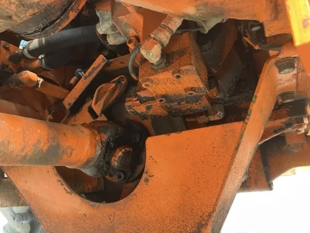 Xúc lật mini No.67 - 18