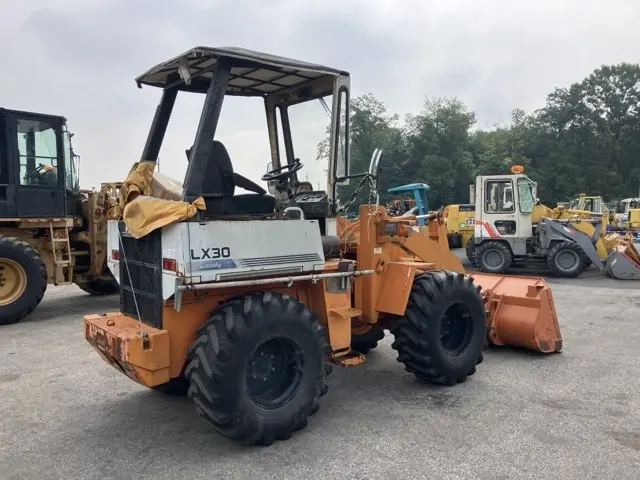 Xúc lật mini No.67 - 2
