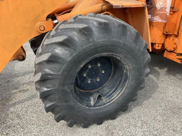 Xúc lật mini No.67 - 8