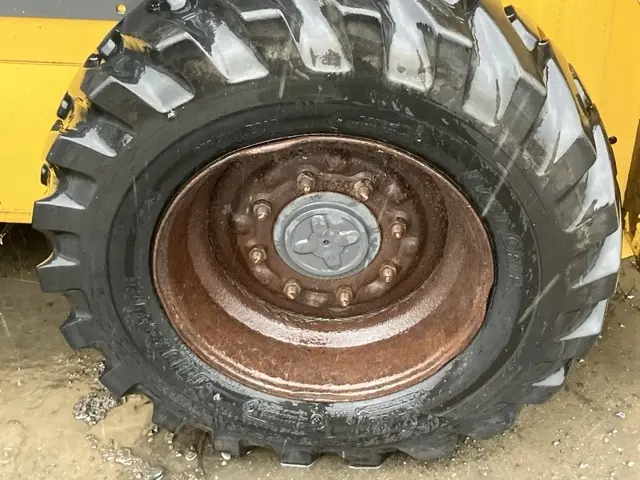 Xúc lật mini No.809 - 13