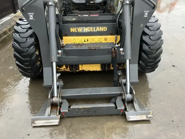 Xúc lật mini No.809 - 9