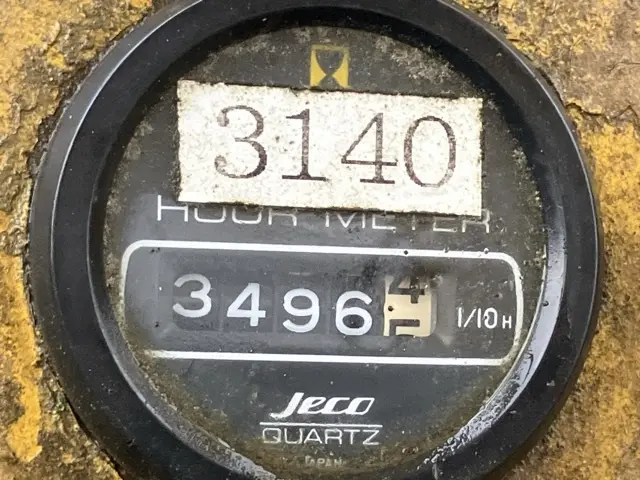 Xe ben xích No.815 - 19