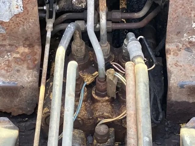 Xúc lật mini No.820 - 13