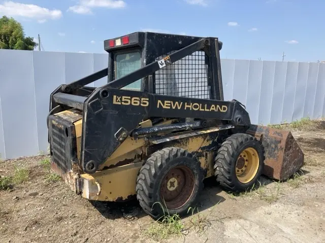 Xúc lật mini No.820 - 2