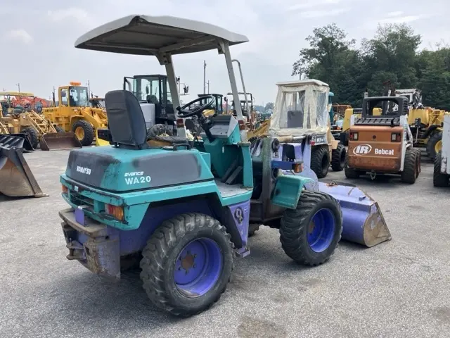 Xúc lật mini No.83 - 2