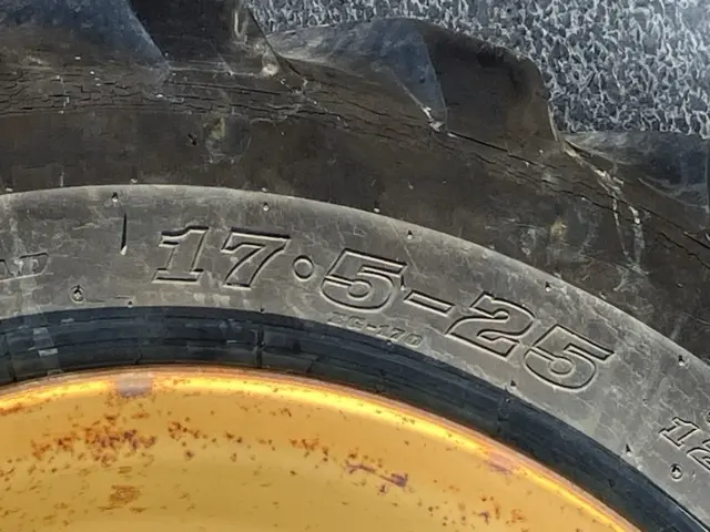 Máy xúc lật No.84 - 12