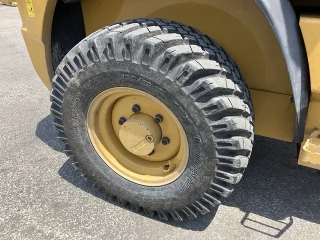Xúc lật mini No.95 - 11