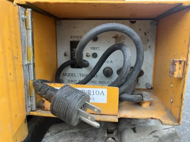 Xe nâng người No.10 - 18