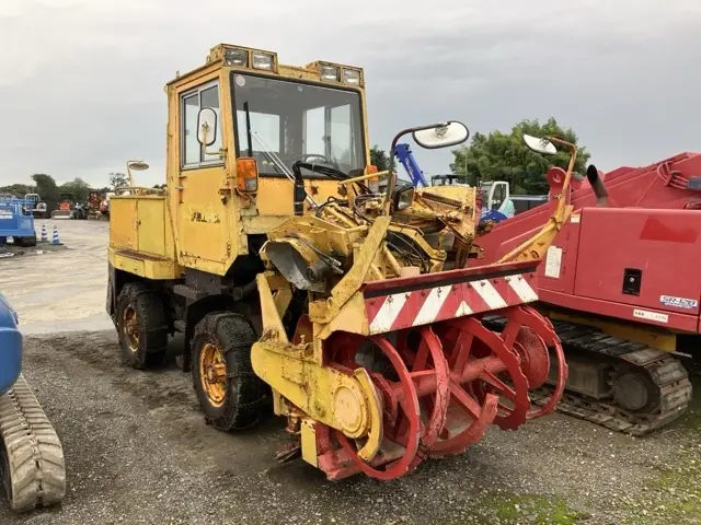 SNOW REMOVING MACHINE No.343