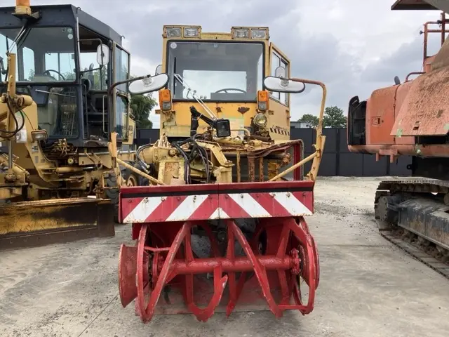 SNOW REMOVING MACHINE No.343 - 13