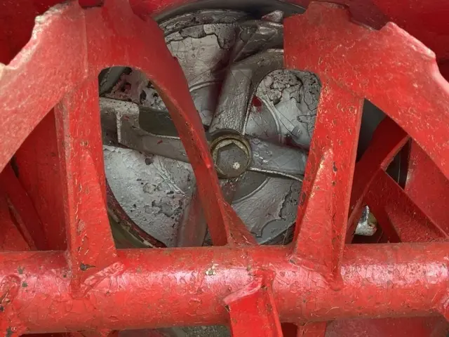 SNOW REMOVING MACHINE No.343 - 14